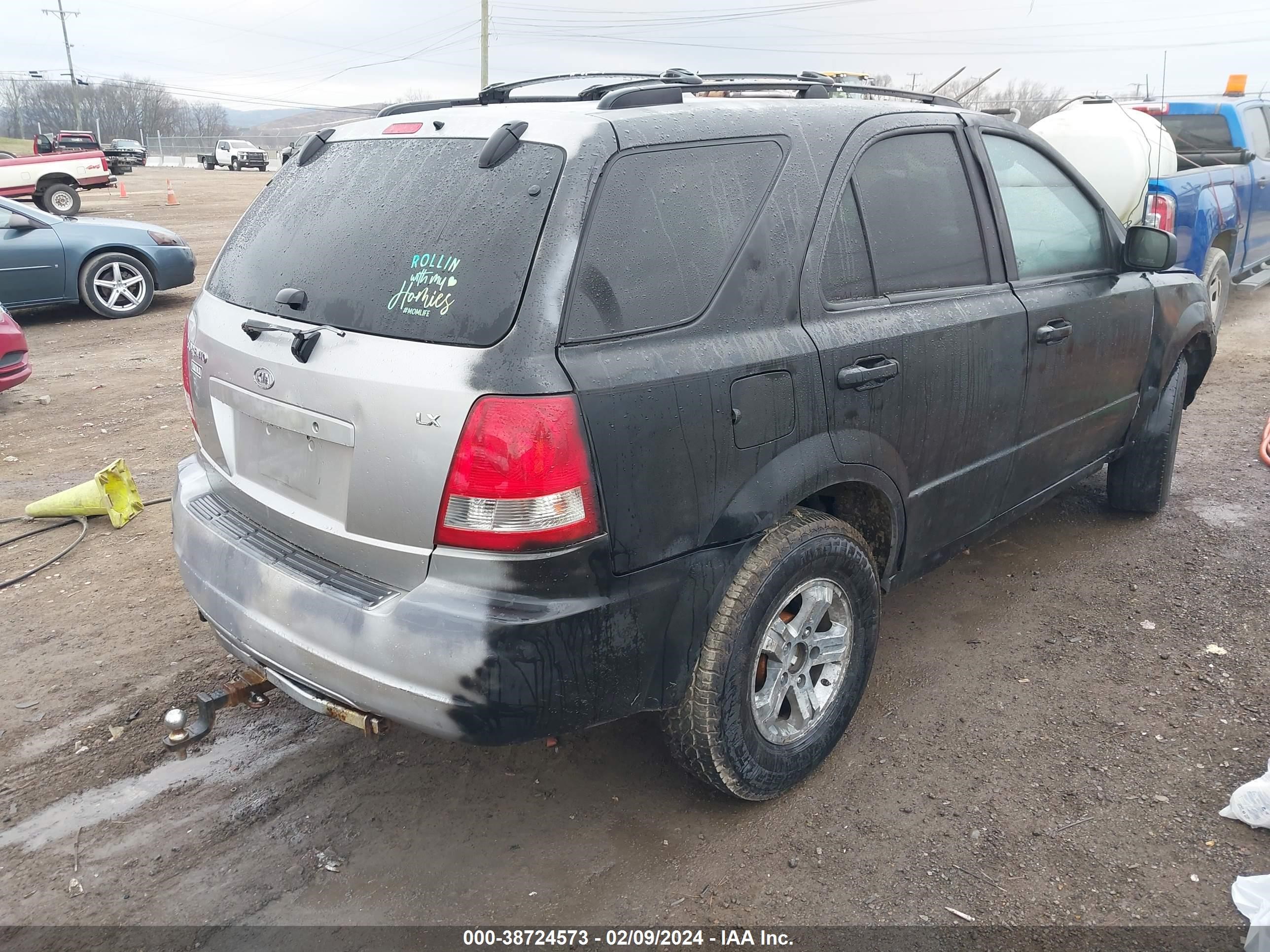 Photo 3 VIN: KNDJC733845197969 - KIA SORENTO 