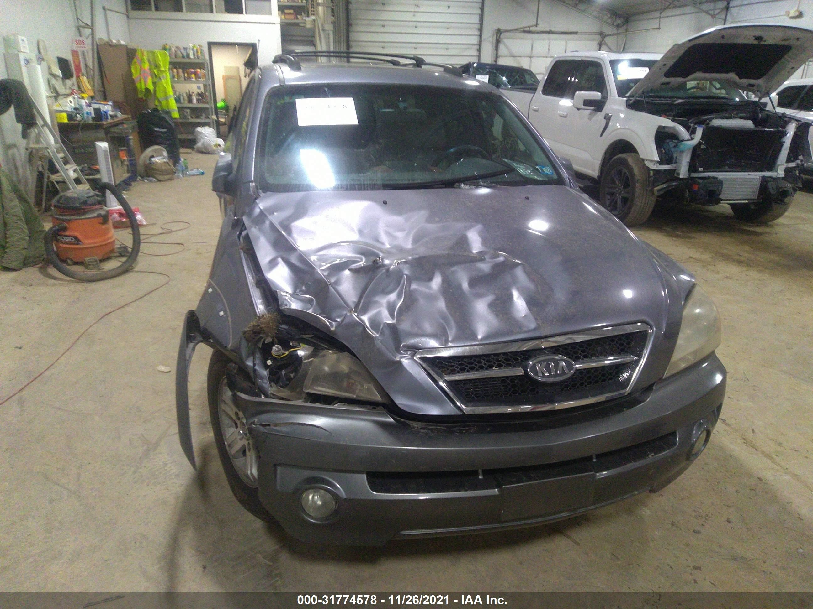 Photo 5 VIN: KNDJC733945228520 - KIA SORENTO 