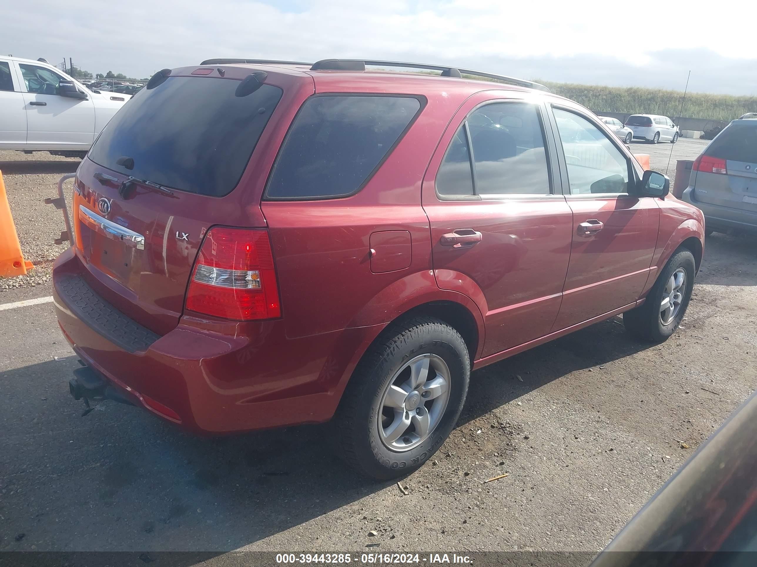 Photo 3 VIN: KNDJC735085806639 - KIA SORENTO 