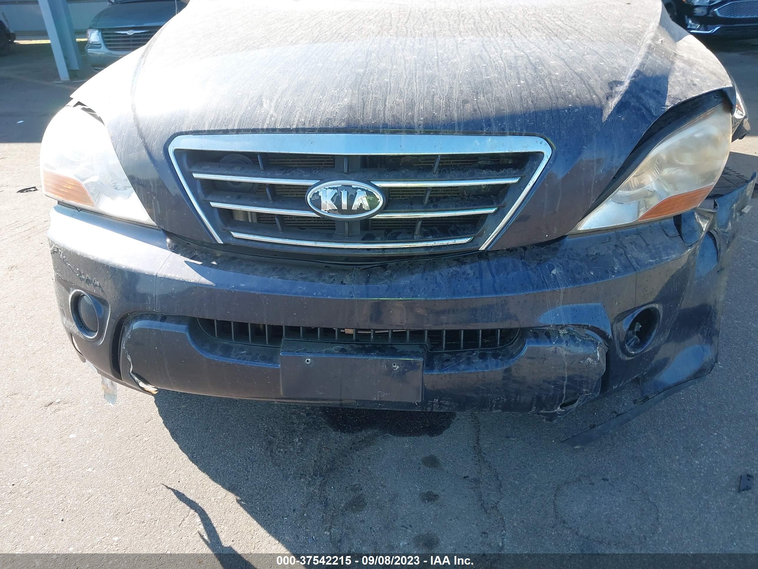 Photo 11 VIN: KNDJC735385829140 - KIA SORENTO 