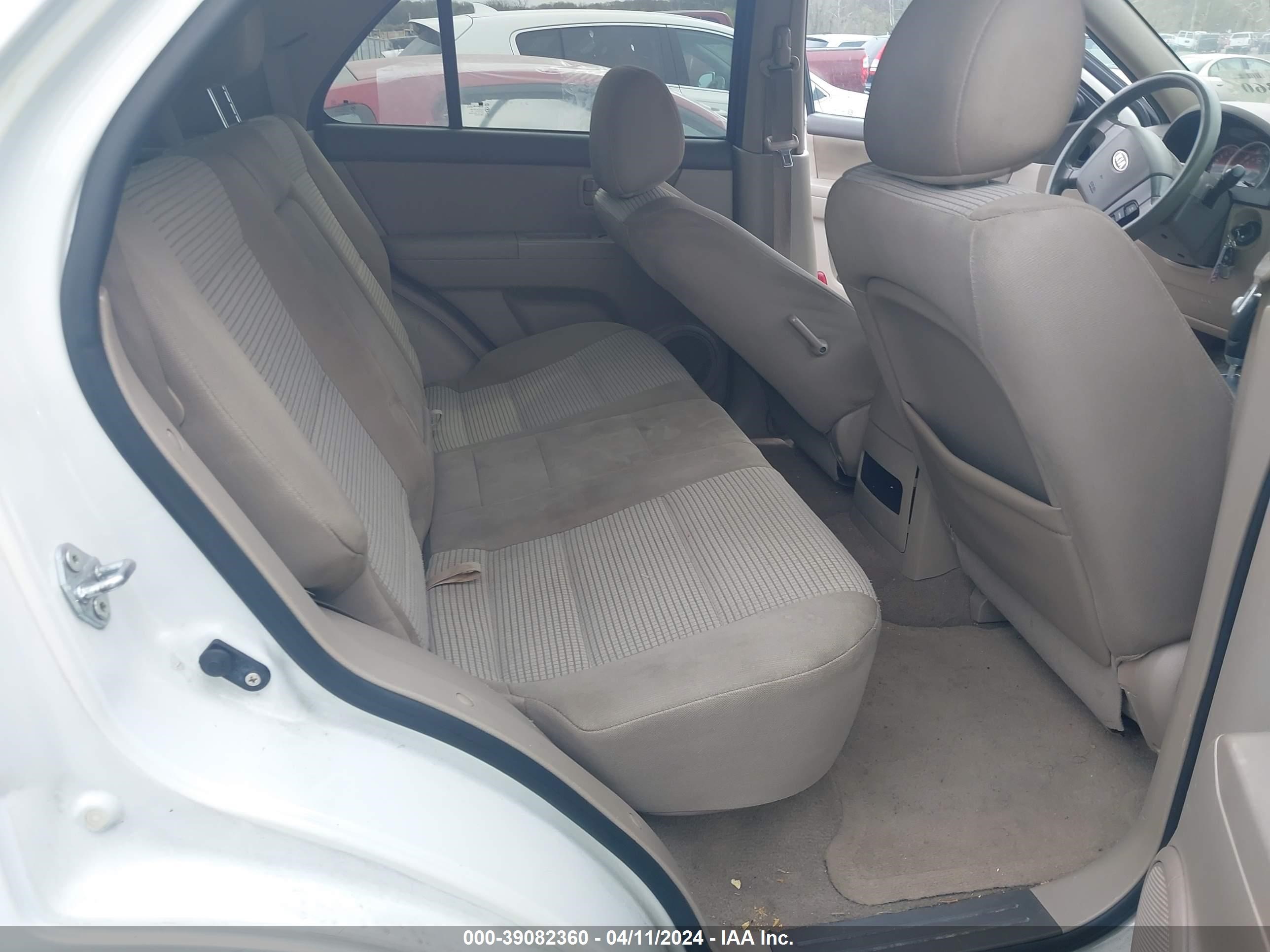 Photo 7 VIN: KNDJC735X95870446 - KIA SORENTO 