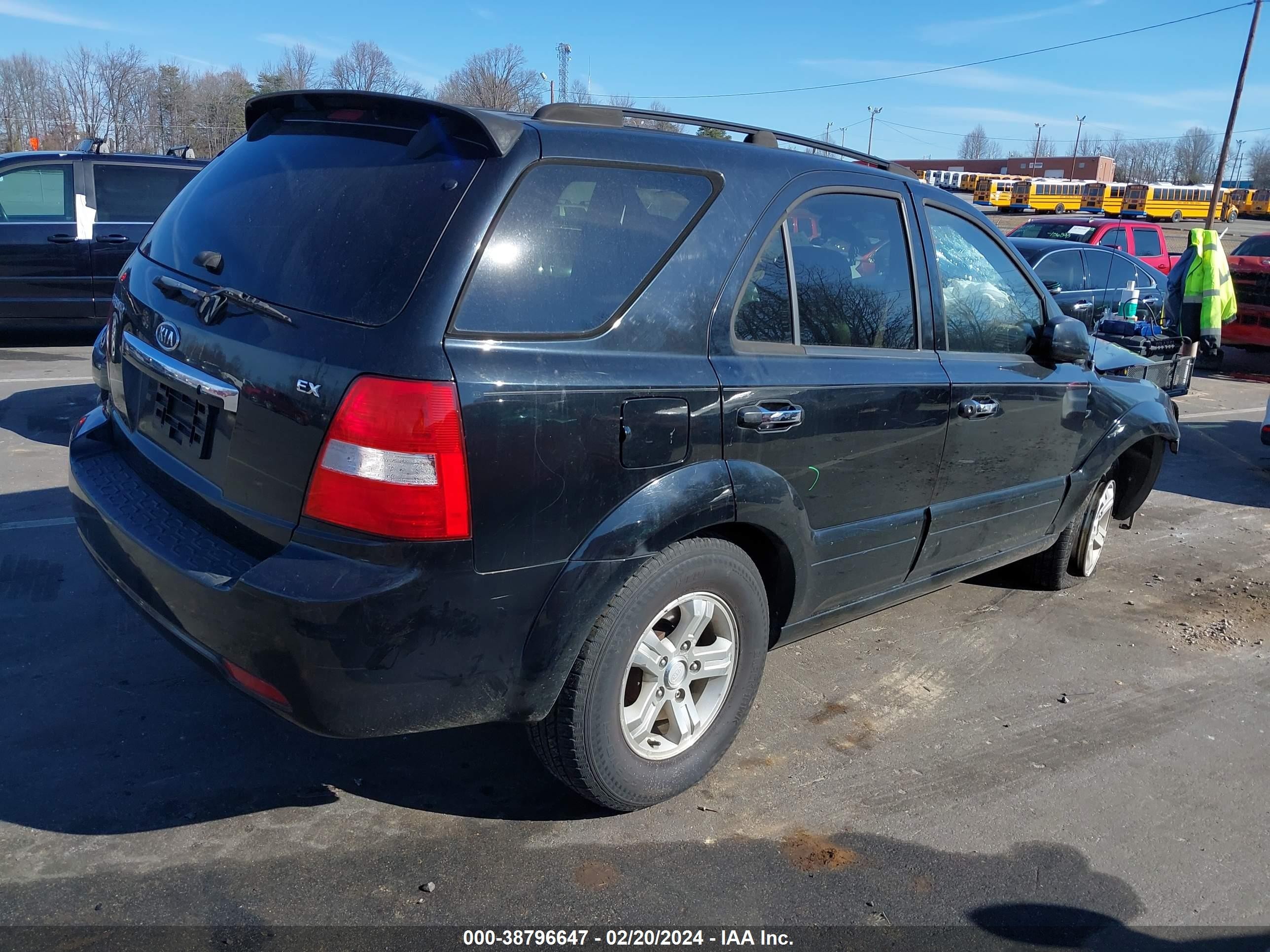 Photo 3 VIN: KNDJC736385819779 - KIA SORENTO 