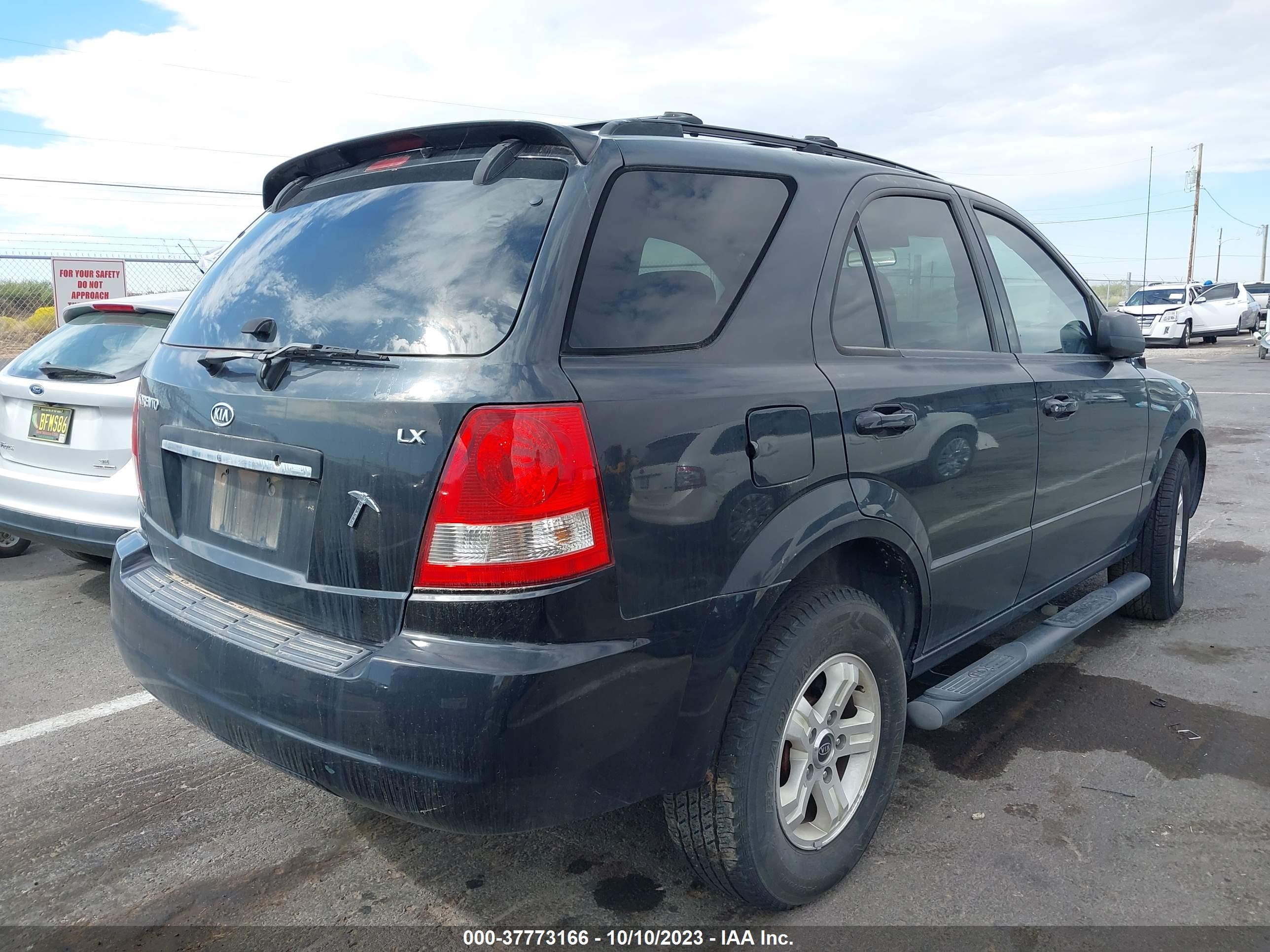 Photo 3 VIN: KNDJD733155390947 - KIA SORENTO 