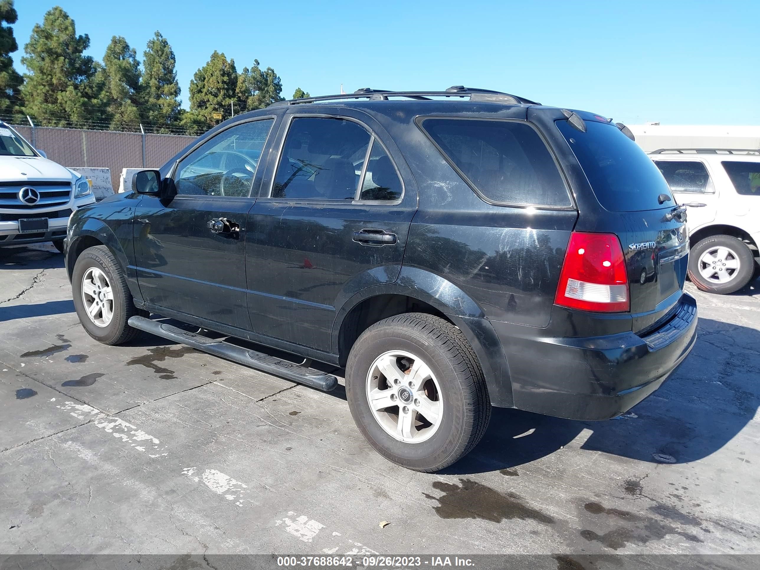 Photo 2 VIN: KNDJD733455359238 - KIA SORENTO 