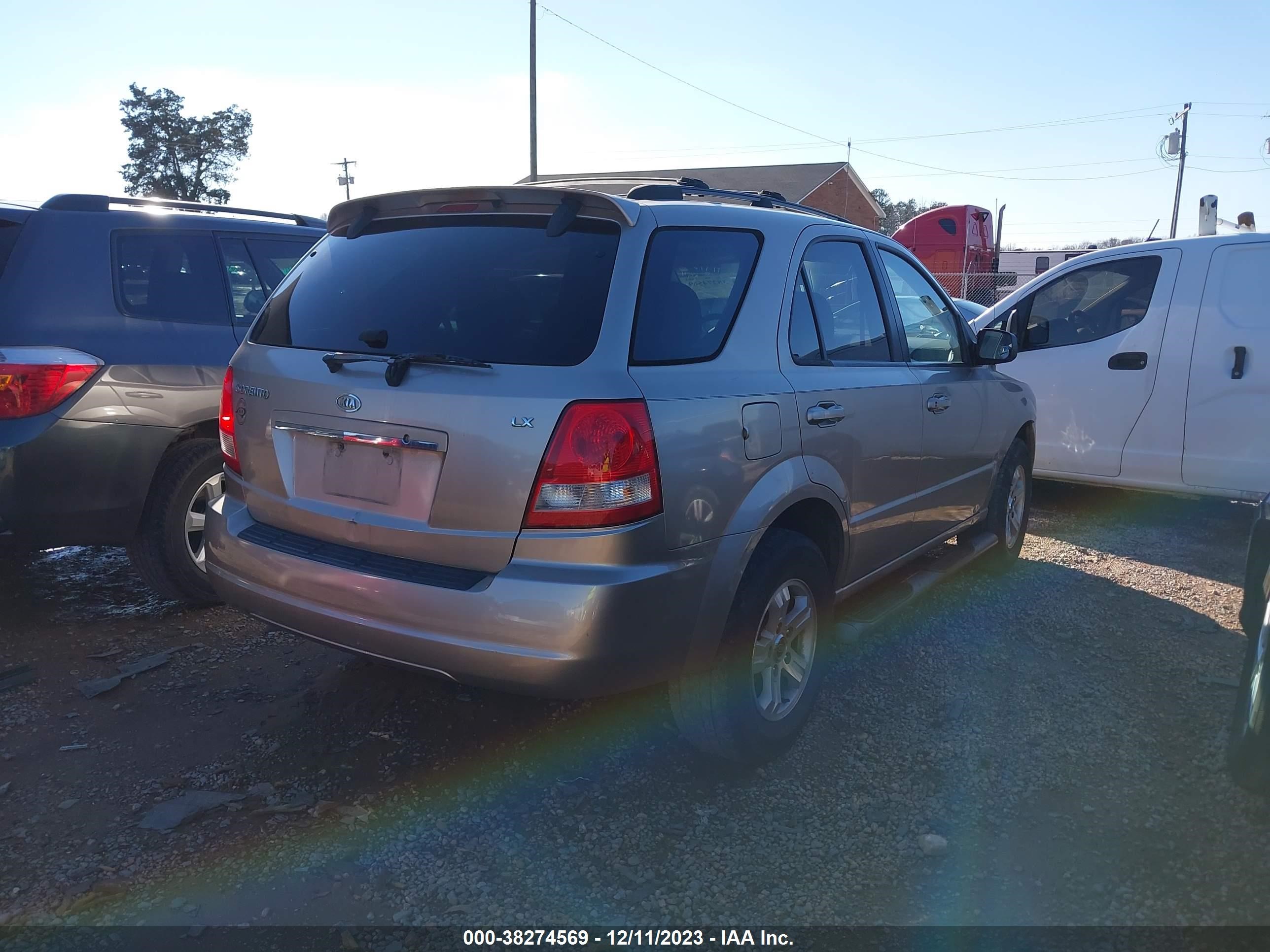 Photo 3 VIN: KNDJD733555392054 - KIA SORENTO 