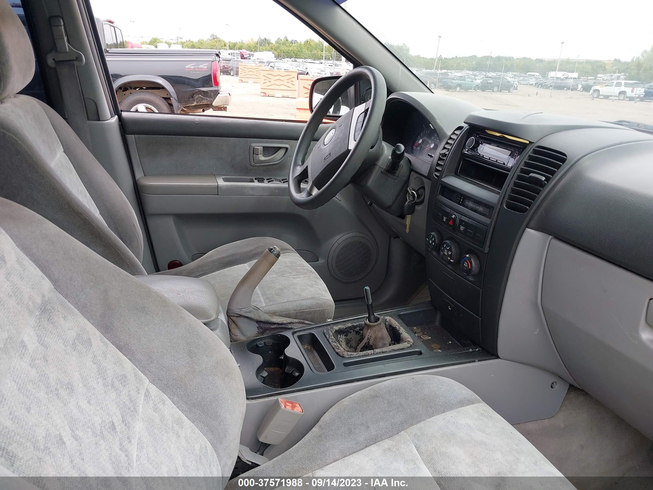 Photo 4 VIN: KNDJD733555501449 - KIA SORENTO 