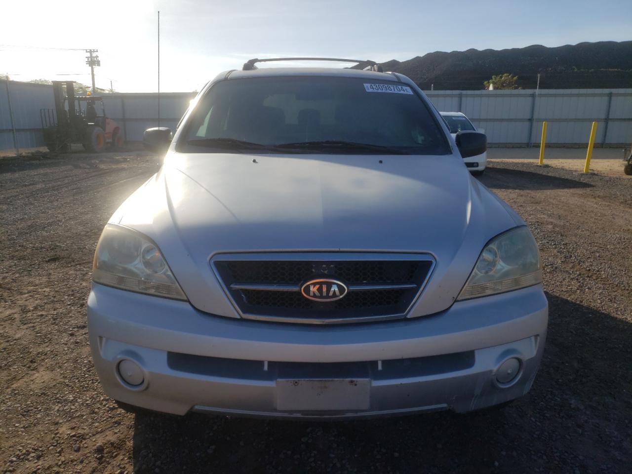 Photo 4 VIN: KNDJD733X45281837 - KIA SORENTO 