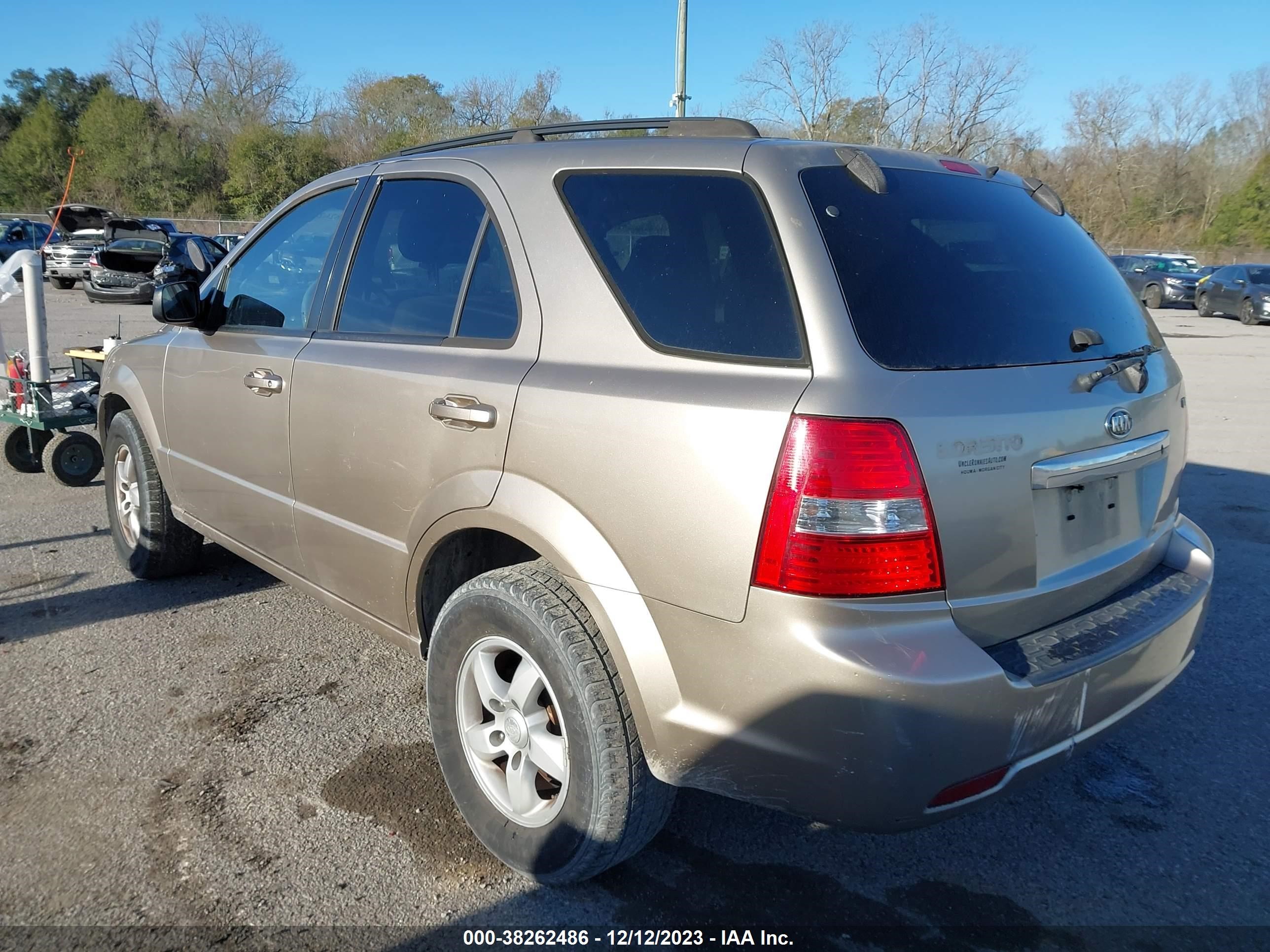 Photo 2 VIN: KNDJD735285762057 - KIA SORENTO 