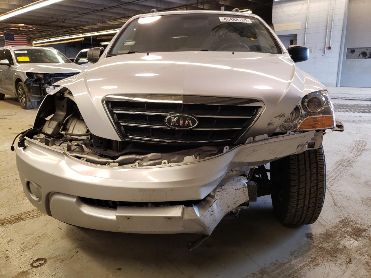 Photo 4 VIN: KNDJD735785828165 - KIA SORENTO 