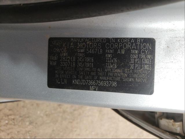 Photo 9 VIN: KNDJD736675693798 - KIA SORENTO EX 