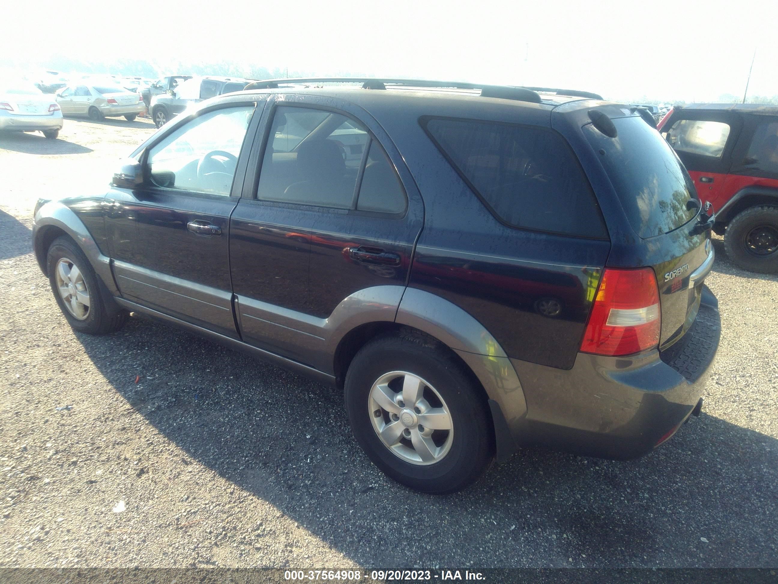 Photo 2 VIN: KNDJD736685826769 - KIA SORENTO 