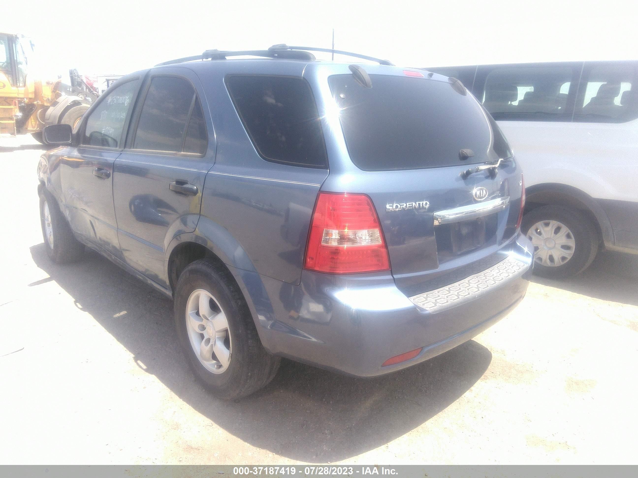 Photo 2 VIN: KNDJD736875670099 - KIA SORENTO 