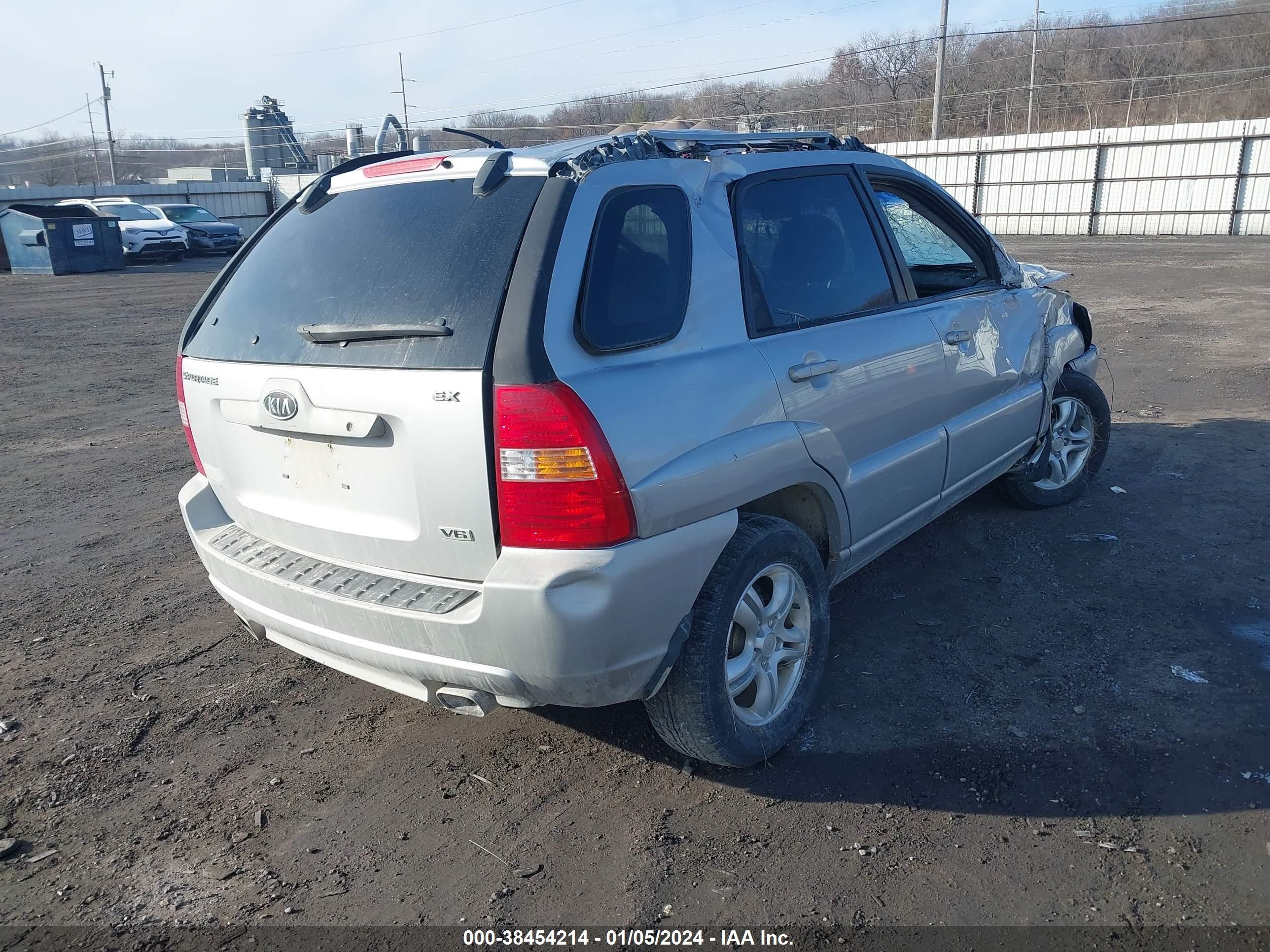 Photo 3 VIN: KNDJE723157071373 - KIA SPORTAGE 