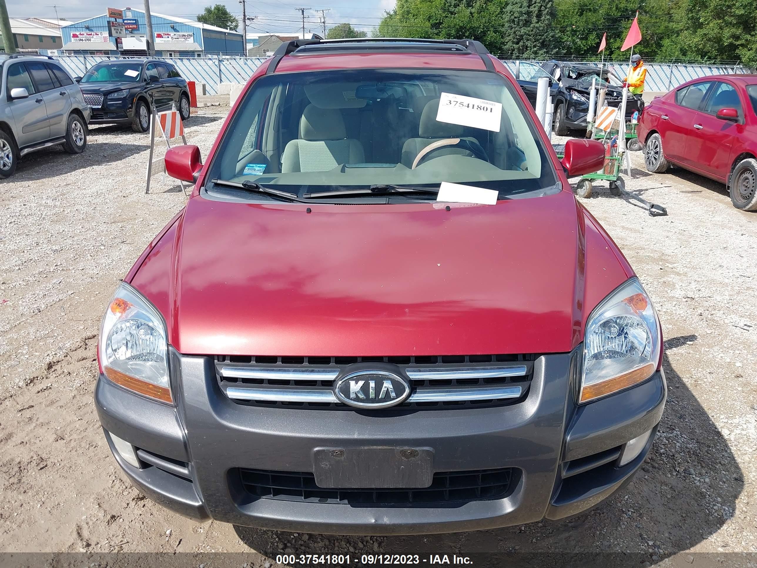 Photo 11 VIN: KNDJE723467148643 - KIA SPORTAGE 