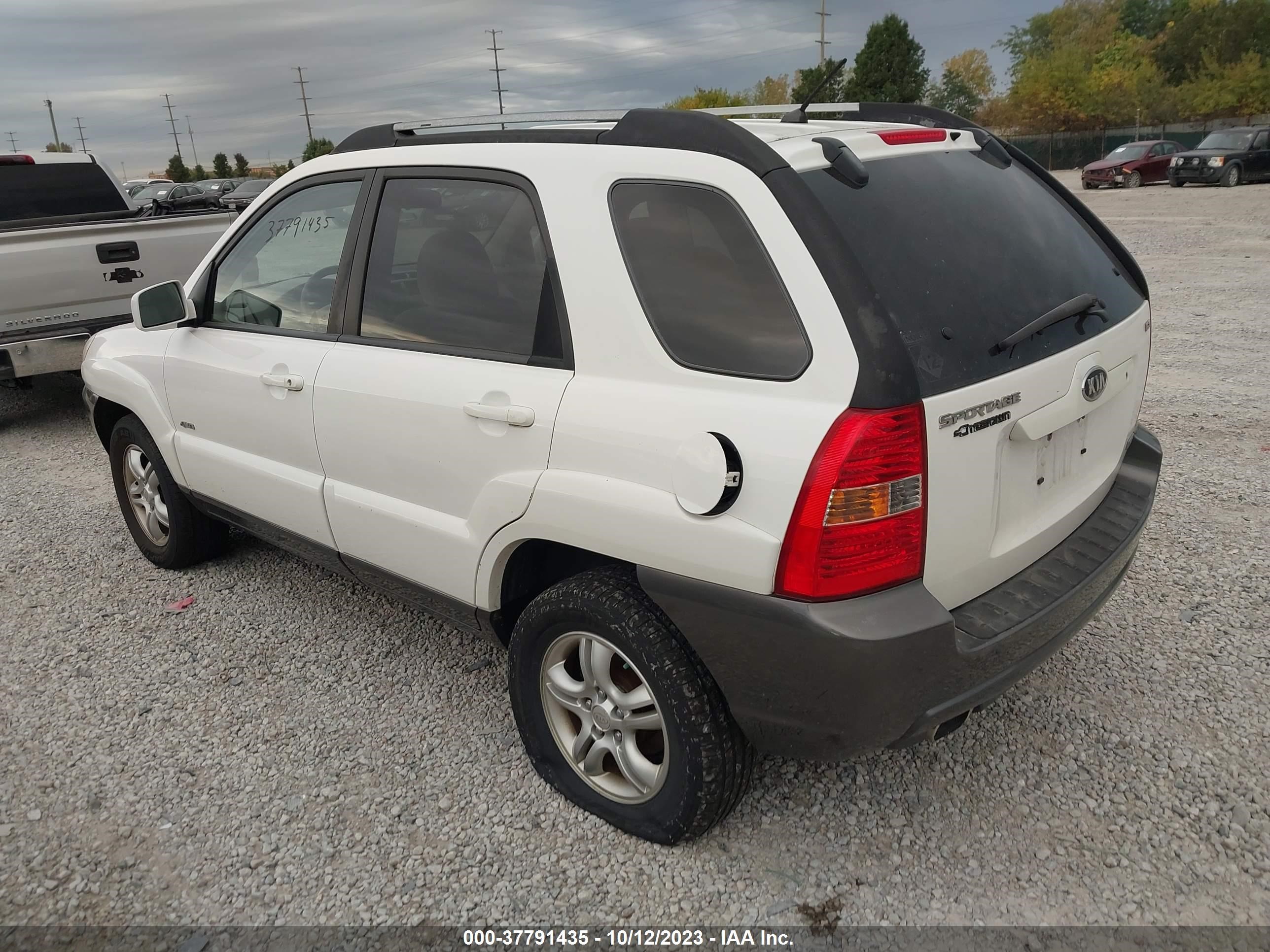 Photo 2 VIN: KNDJE723867299517 - KIA SPORTAGE 