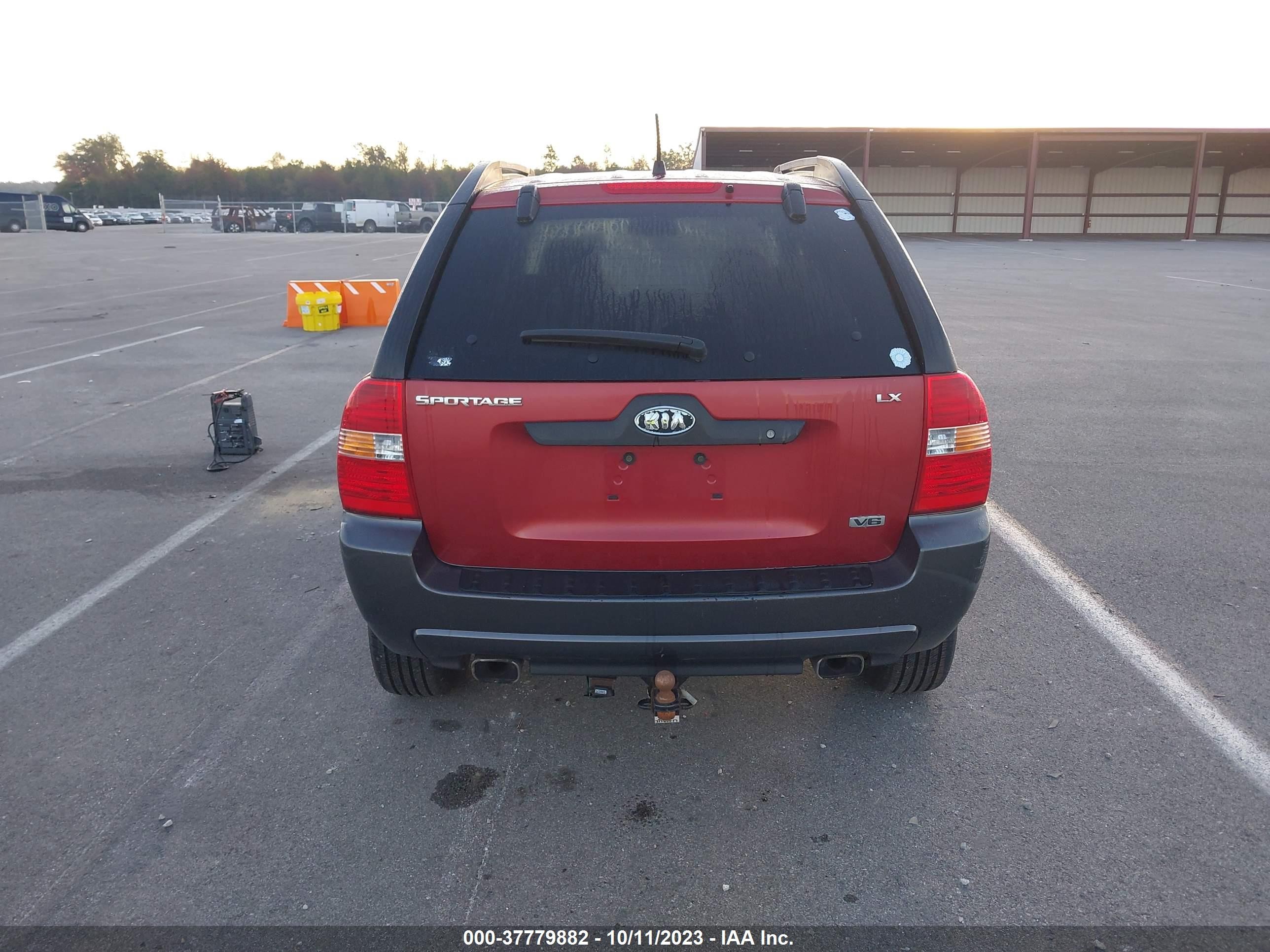 Photo 15 VIN: KNDJE723X67155855 - KIA SPORTAGE 