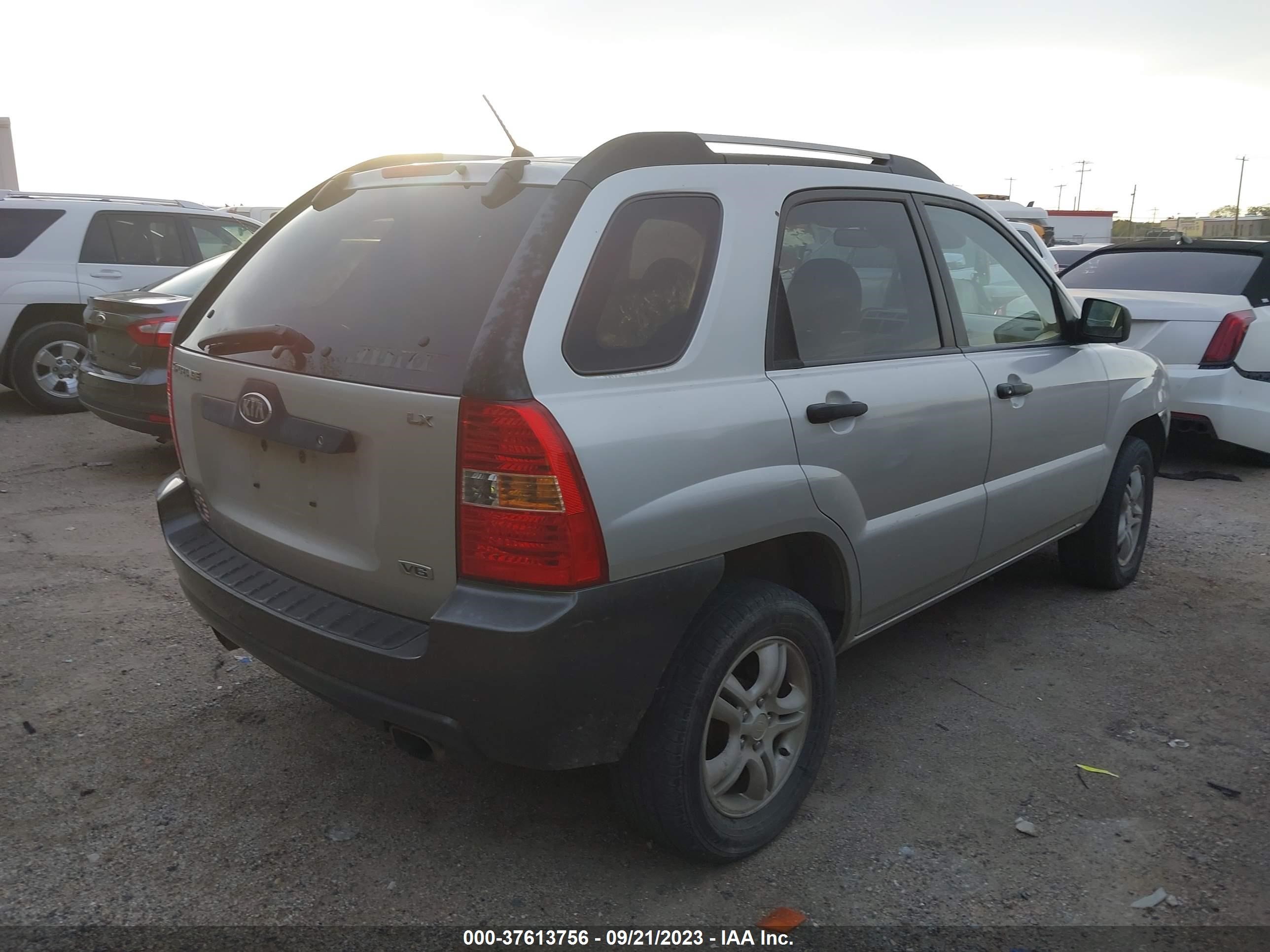 Photo 3 VIN: KNDJF723667204062 - KIA SPORTAGE 