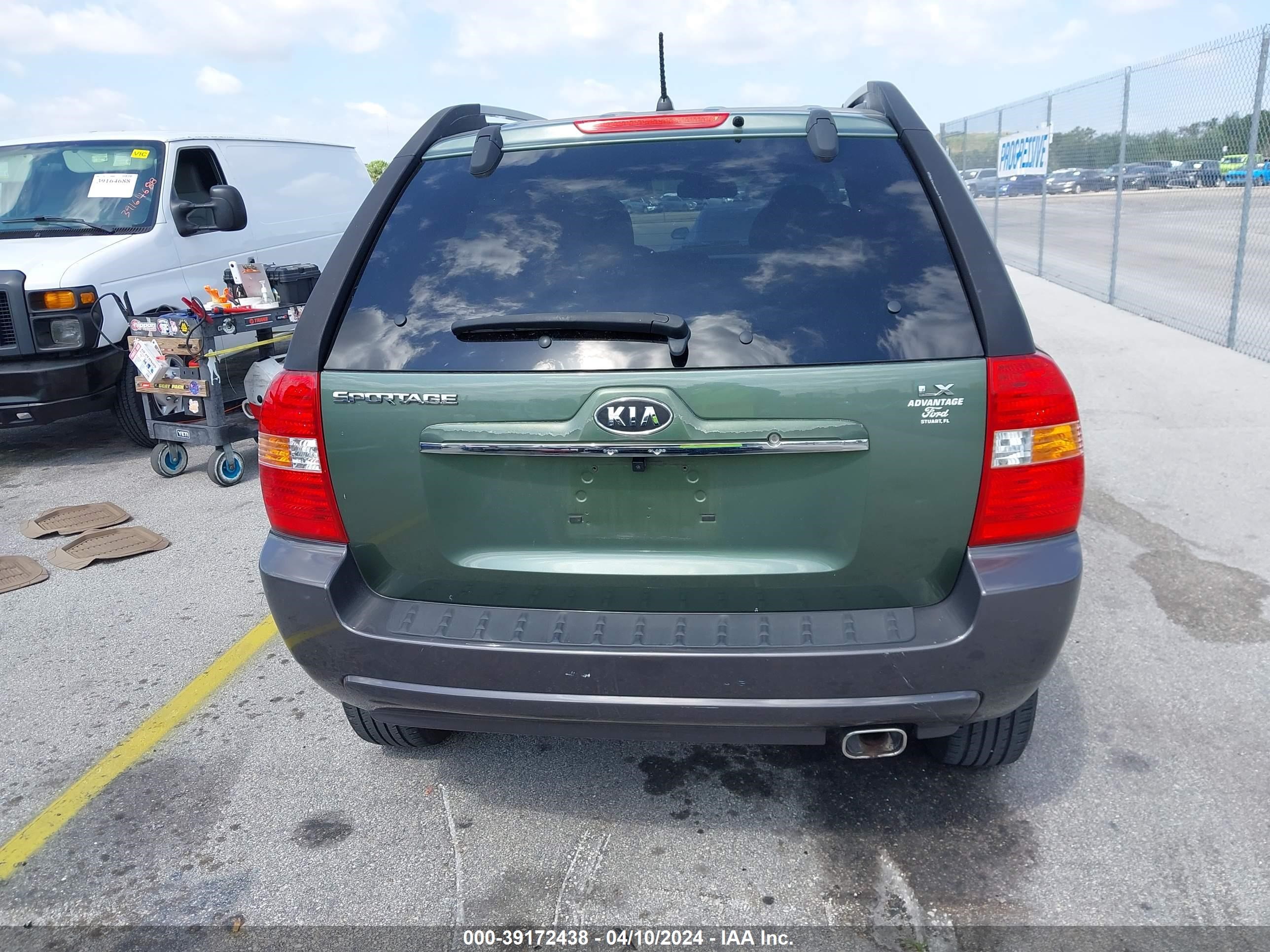 Photo 15 VIN: KNDJF724077355215 - KIA SPORTAGE 