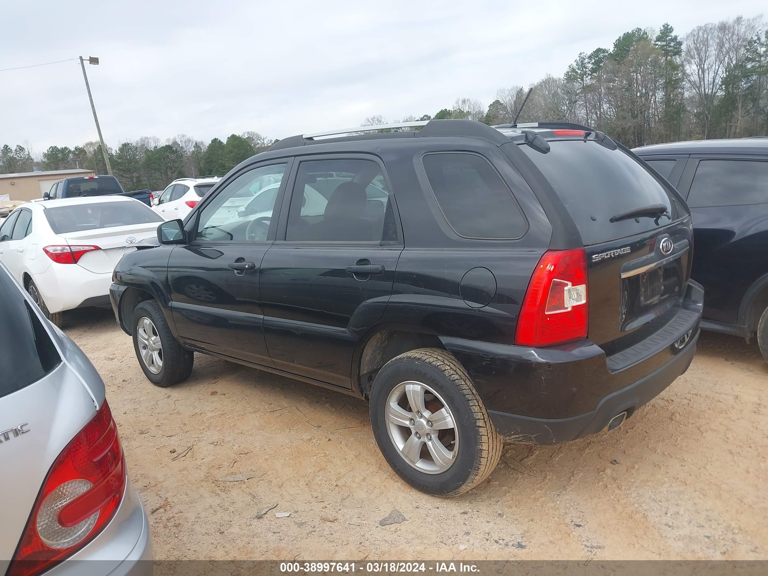 Photo 2 VIN: KNDJF724797582212 - KIA SPORTAGE 