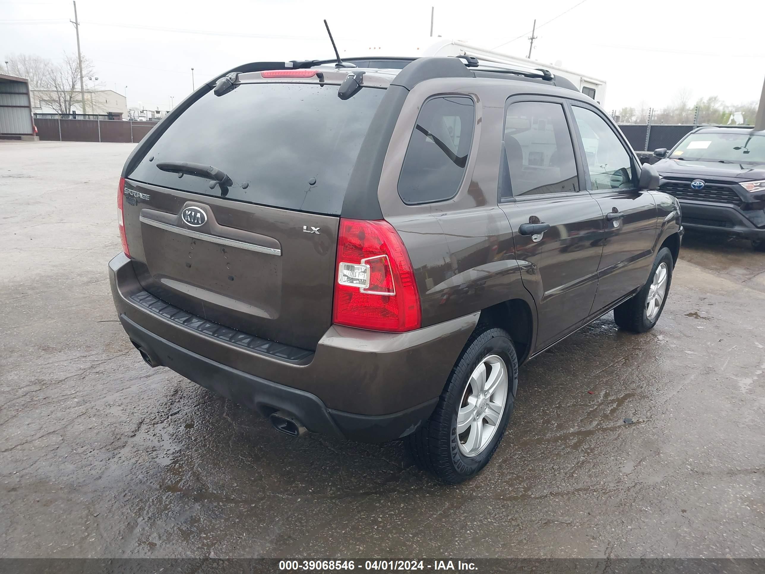 Photo 3 VIN: KNDJF724897567704 - KIA SPORTAGE 