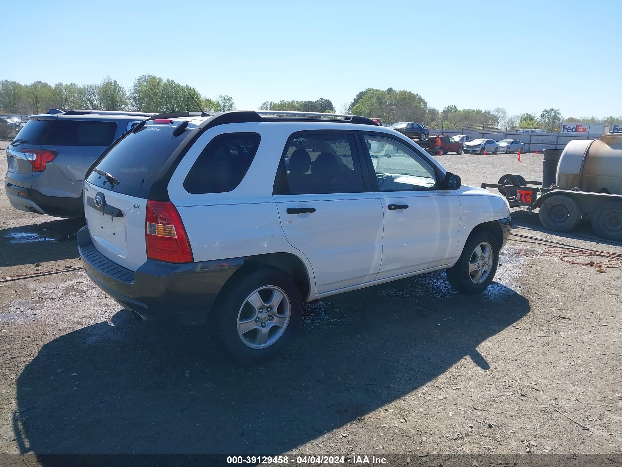 Photo 3 VIN: KNDJF724967295420 - KIA SPORTAGE 