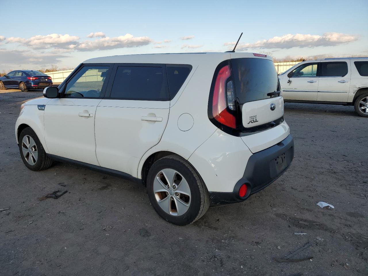 Photo 1 VIN: KNDJN2A20F7233846 - KIA SOUL 