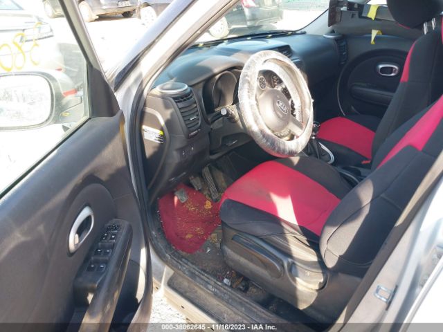 Photo 4 VIN: KNDJN2A20F7791597 - KIA SOUL 