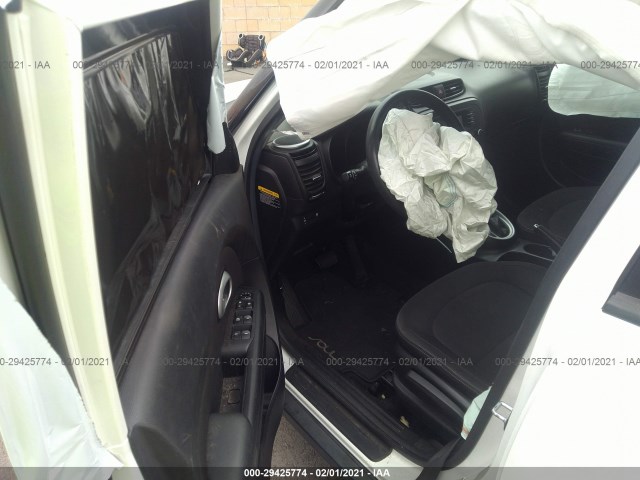 Photo 4 VIN: KNDJN2A20F7794368 - KIA SOUL 