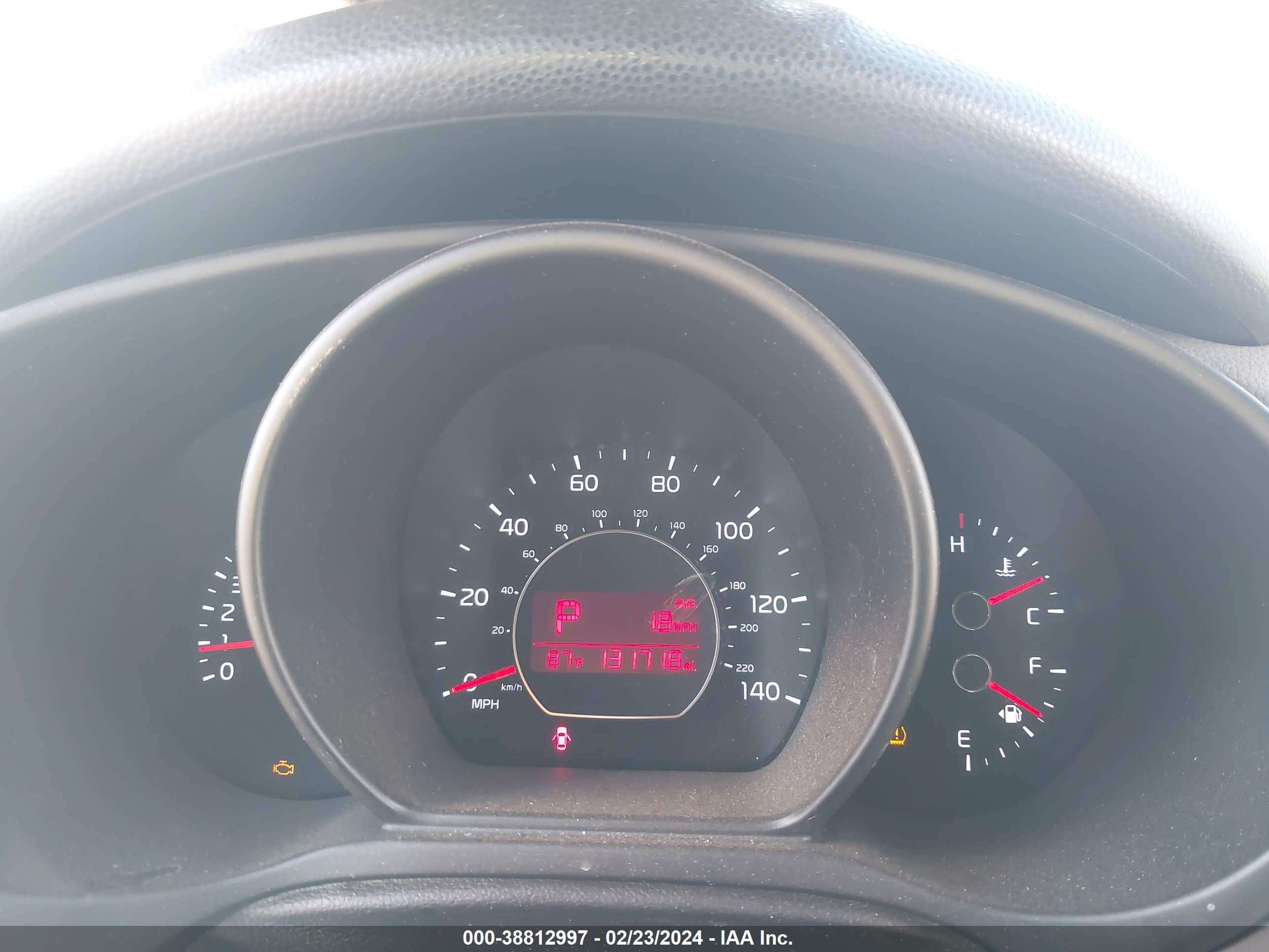 Photo 6 VIN: KNDJN2A20F7805062 - KIA SOUL 