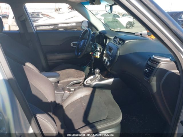 Photo 4 VIN: KNDJN2A20G7822753 - KIA SOUL 