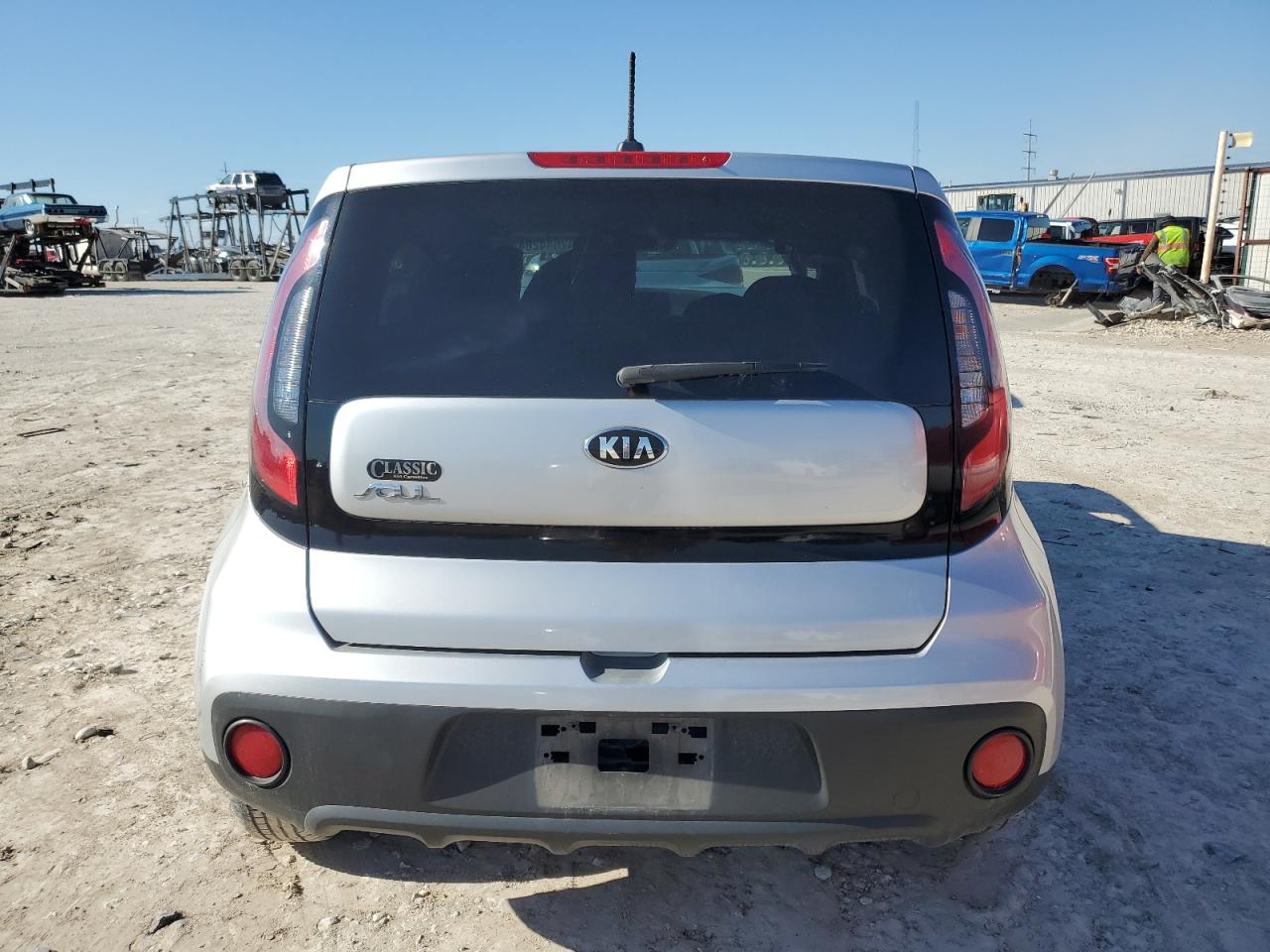 Photo 5 VIN: KNDJN2A20H7461171 - KIA SOUL 