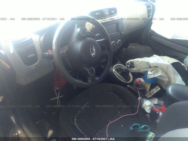 Photo 4 VIN: KNDJN2A20J7542032 - KIA SOUL 