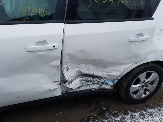 Photo 8 VIN: KNDJN2A20J7552396 - KIA SOUL 