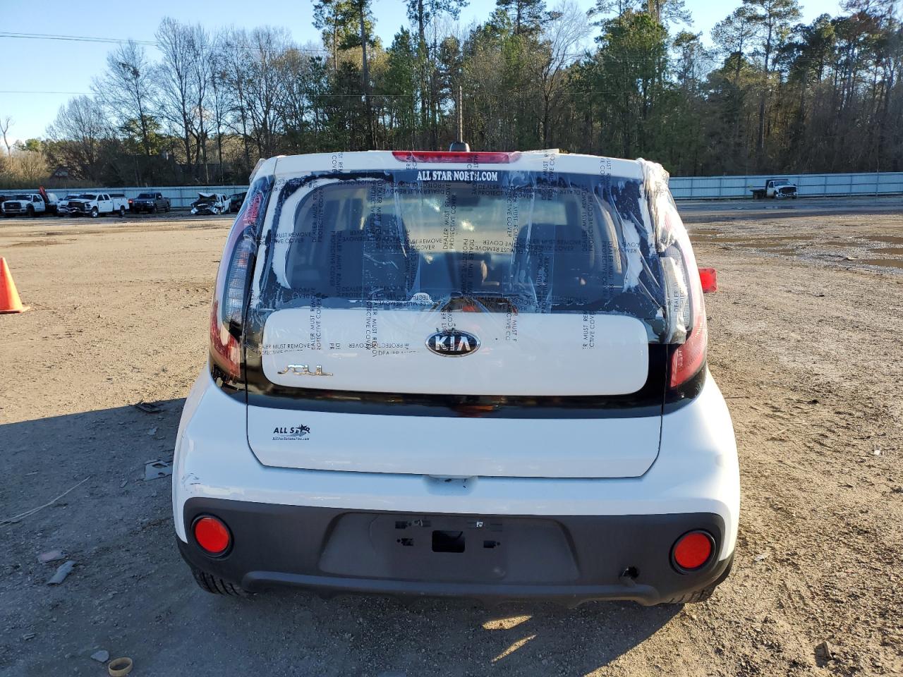 Photo 5 VIN: KNDJN2A20J7554133 - KIA SOUL 