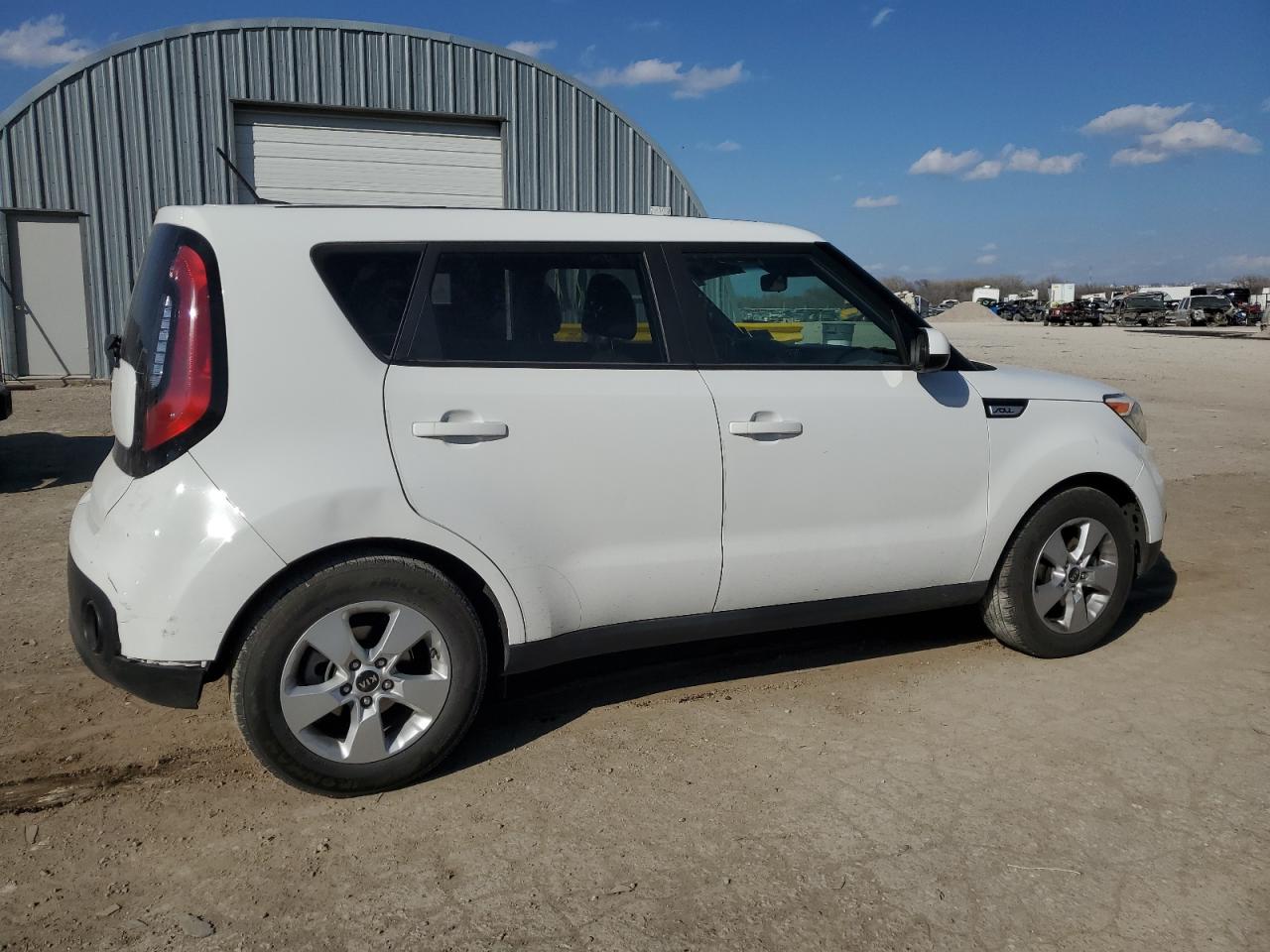 Photo 2 VIN: KNDJN2A20J7890378 - KIA SOUL 