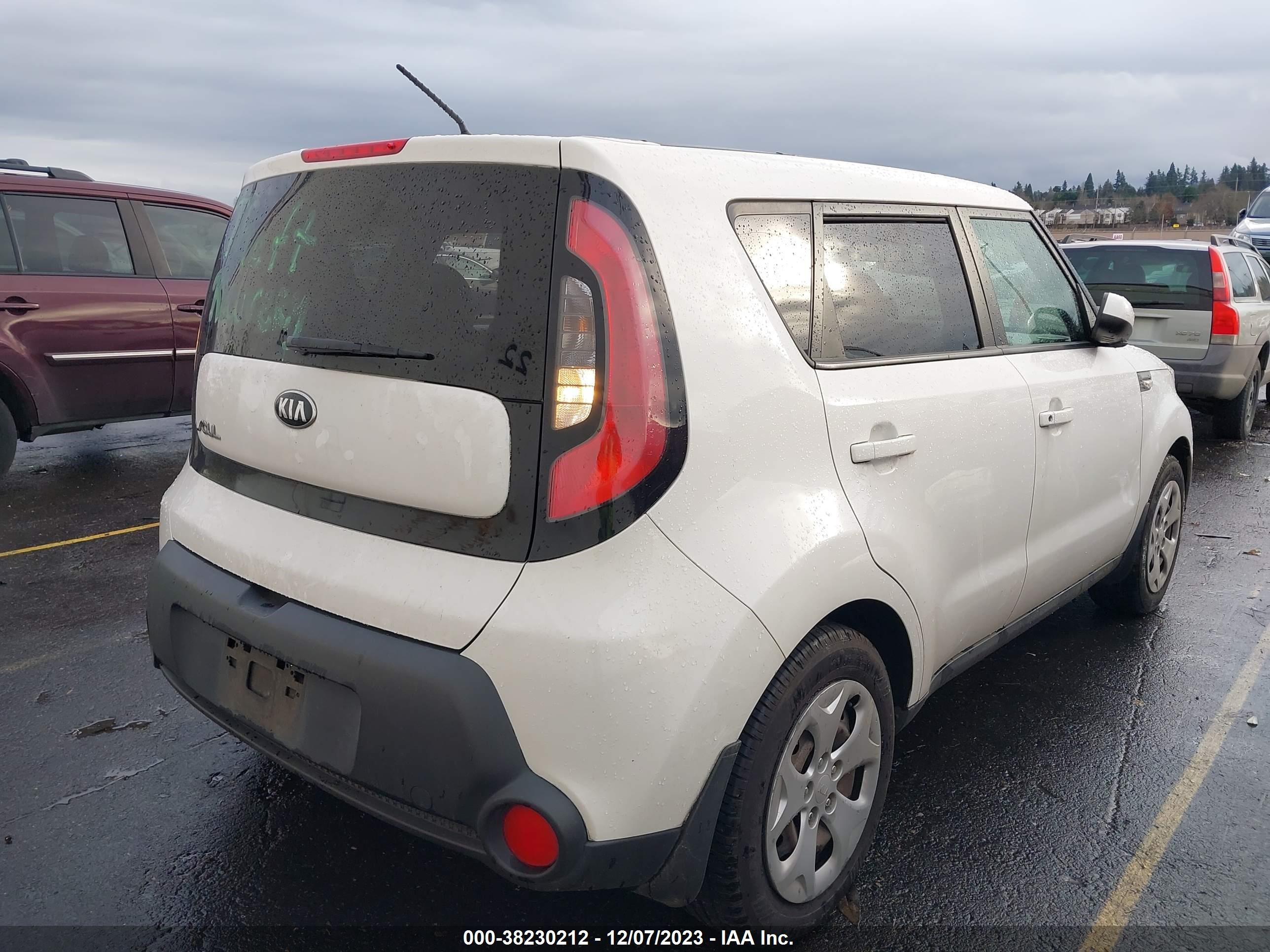 Photo 3 VIN: KNDJN2A21E7093983 - KIA SOUL 