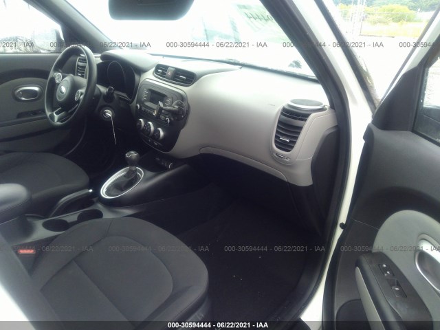 Photo 4 VIN: KNDJN2A21F7120388 - KIA SOUL 