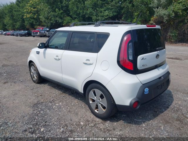 Photo 2 VIN: KNDJN2A21F7123162 - KIA SOUL 