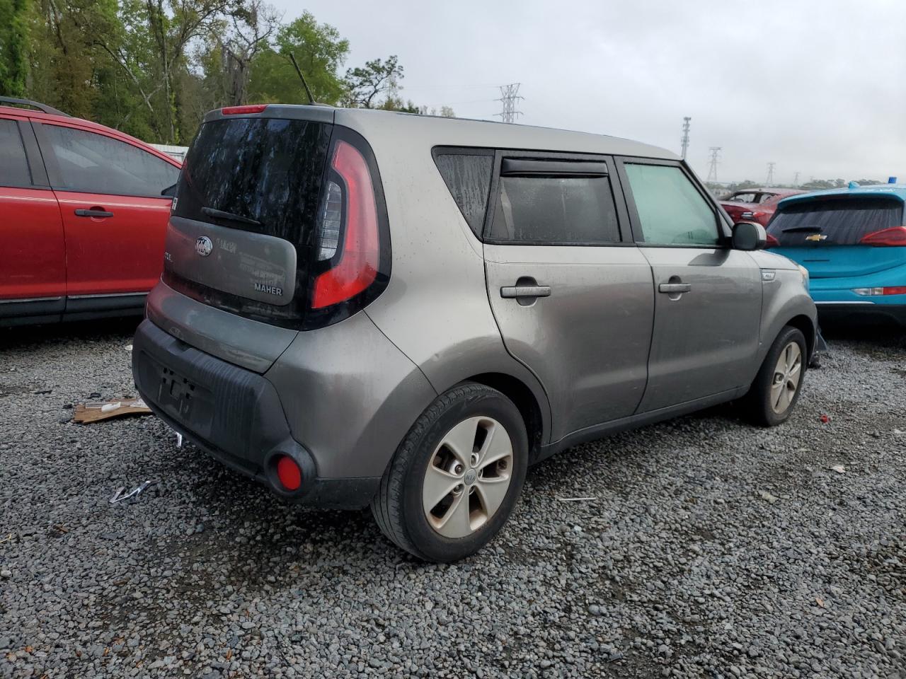 Photo 2 VIN: KNDJN2A21F7130113 - KIA SOUL 