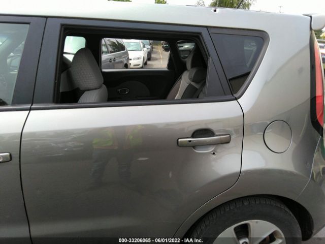 Photo 5 VIN: KNDJN2A21F7137689 - KIA SOUL 