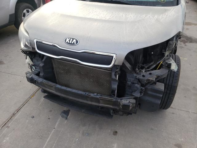 Photo 8 VIN: KNDJN2A21F7166108 - KIA SOUL 