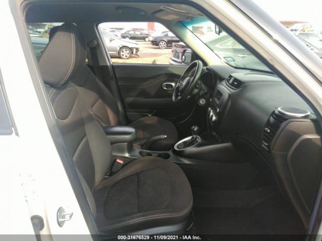 Photo 4 VIN: KNDJN2A21F7177772 - KIA SOUL 