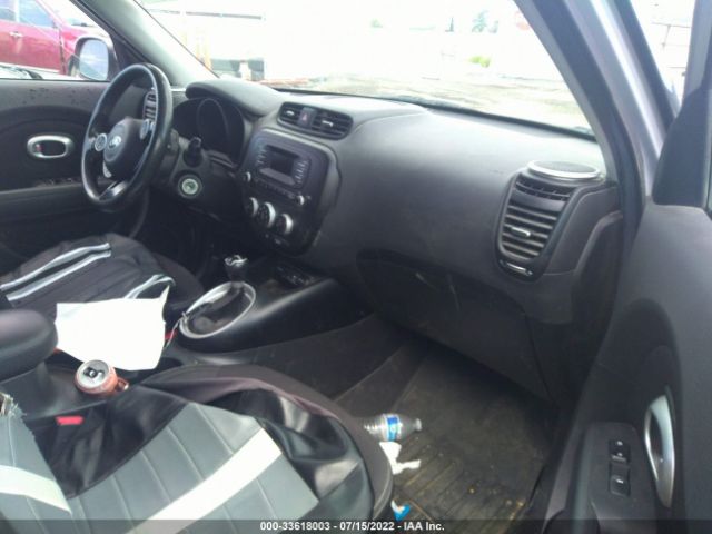 Photo 4 VIN: KNDJN2A21F7810822 - KIA SOUL 