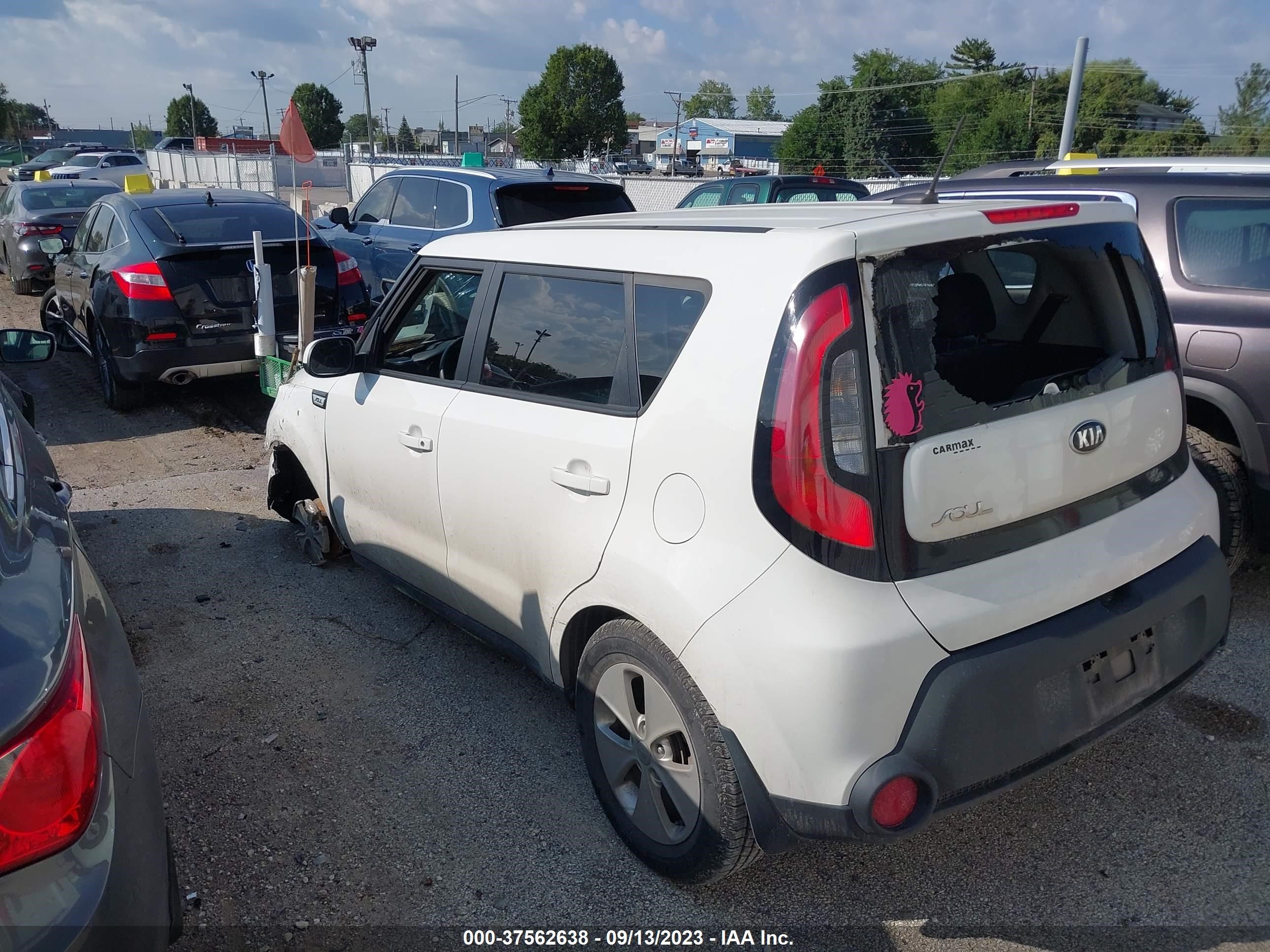 Photo 2 VIN: KNDJN2A21G7265447 - KIA SOUL 