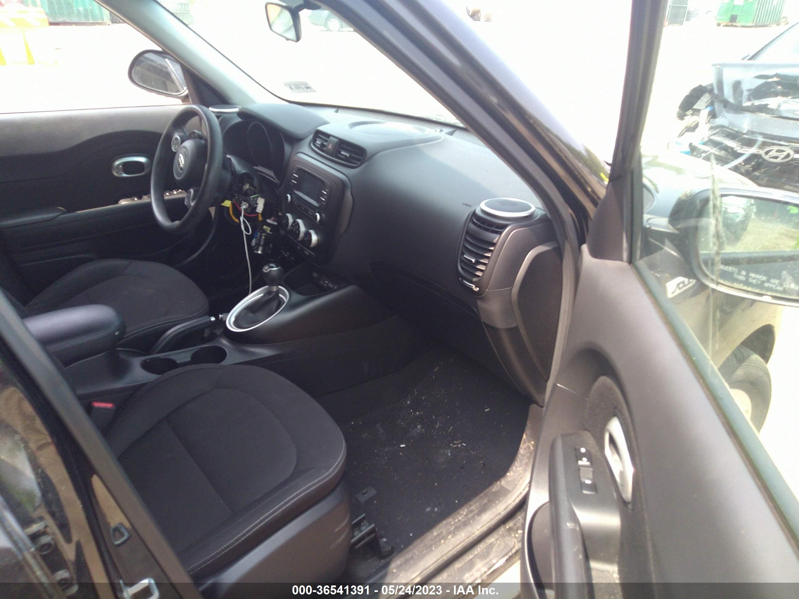 Photo 4 VIN: KNDJN2A21G7322634 - KIA SOUL 