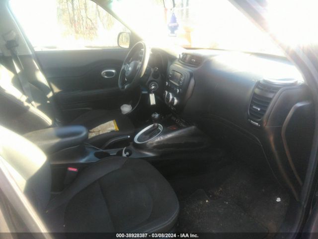 Photo 4 VIN: KNDJN2A21G7381764 - KIA SOUL 