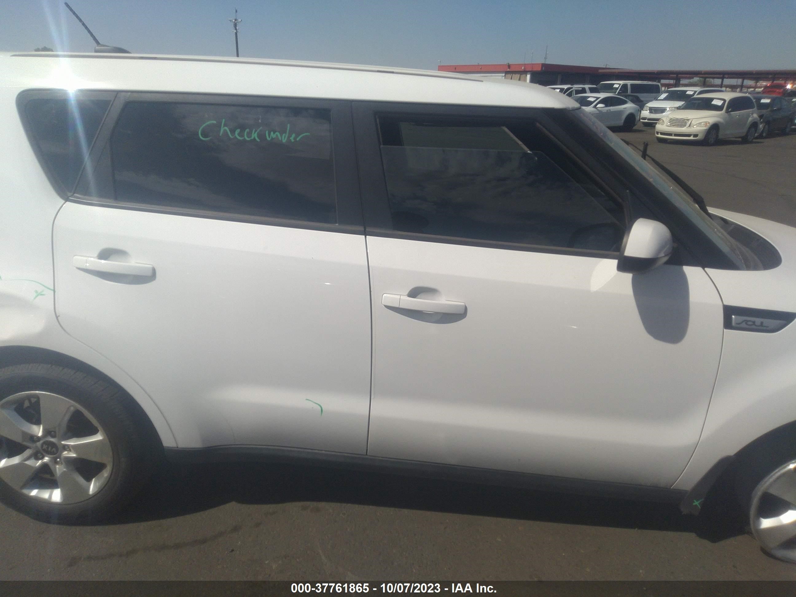 Photo 13 VIN: KNDJN2A21H7489917 - KIA SOUL 