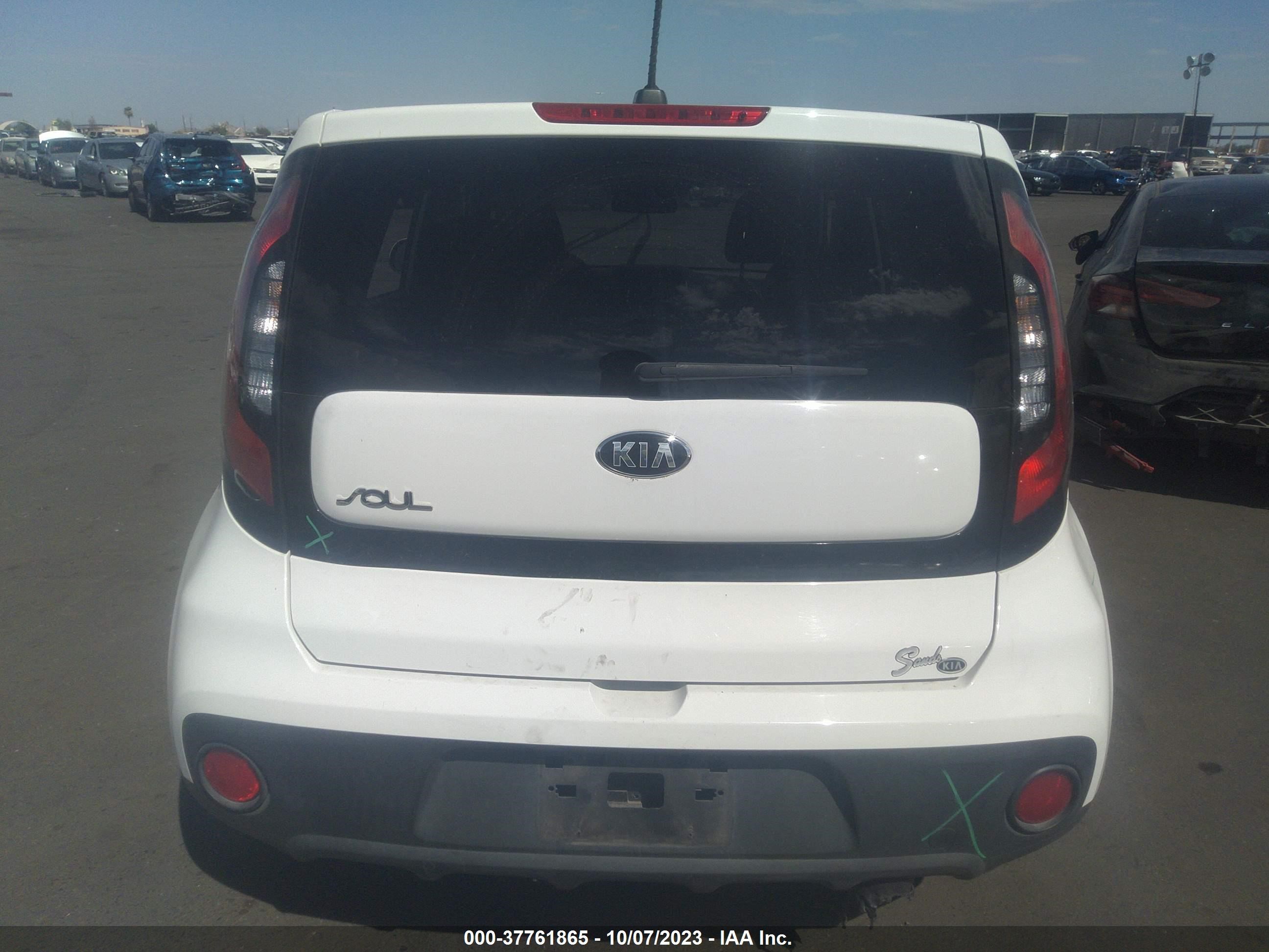 Photo 16 VIN: KNDJN2A21H7489917 - KIA SOUL 