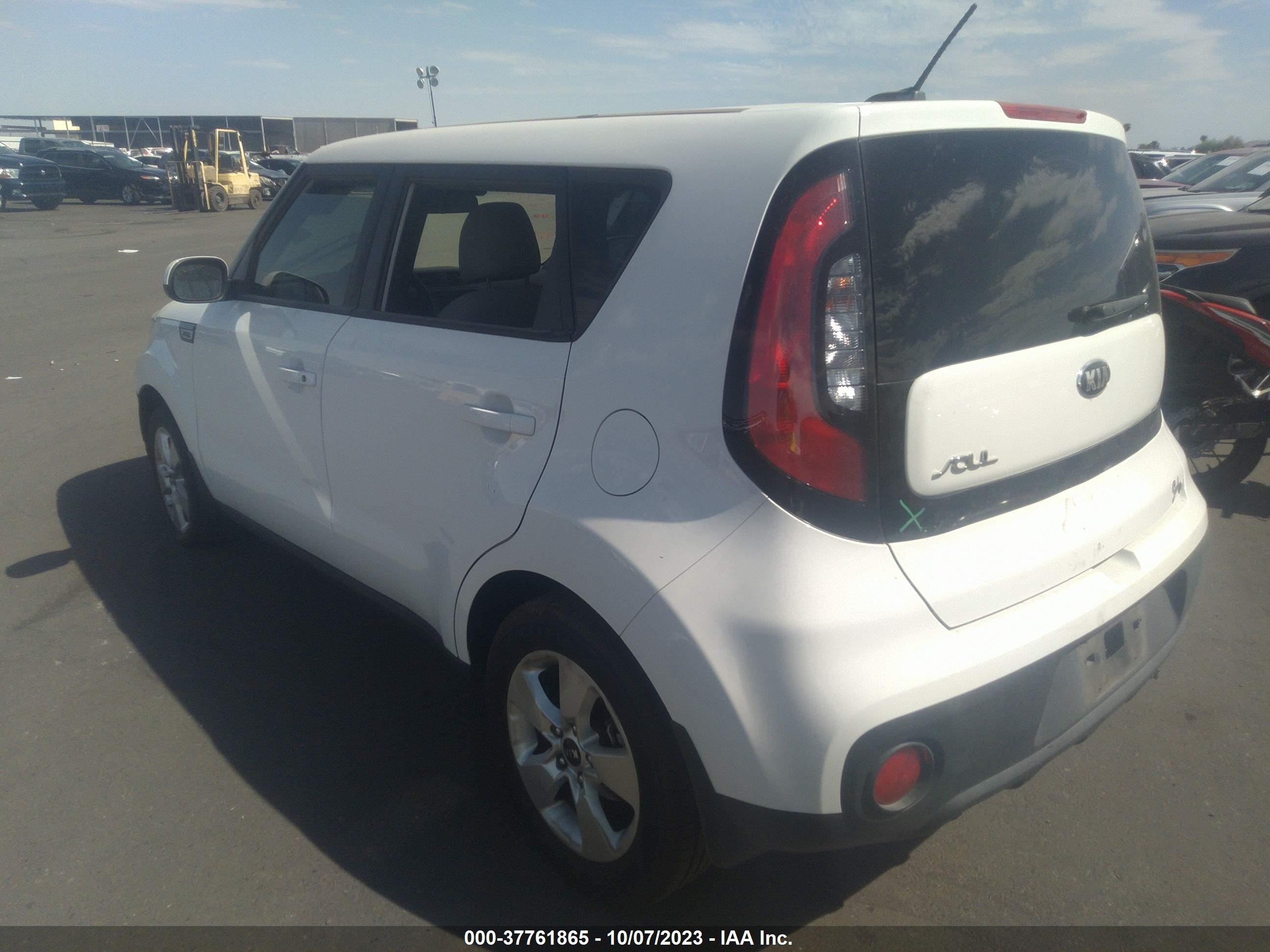 Photo 2 VIN: KNDJN2A21H7489917 - KIA SOUL 