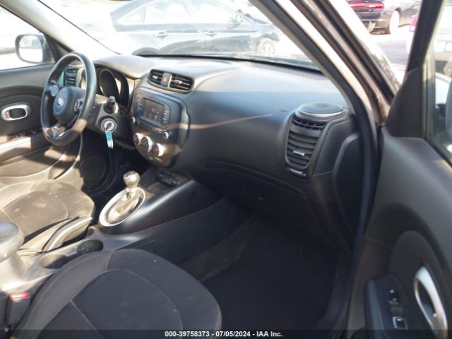 Photo 4 VIN: KNDJN2A21J7520055 - KIA SOUL 